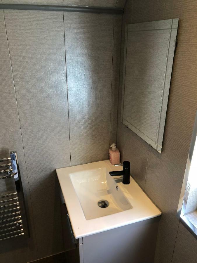 Glasgow Airport Holiday Home Paisley Eksteriør billede