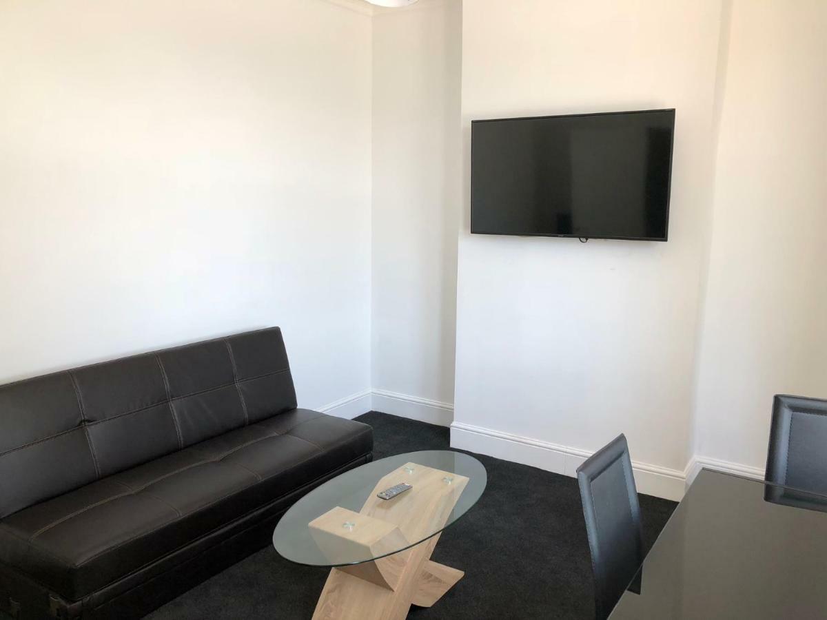 Glasgow Airport Holiday Home Paisley Eksteriør billede