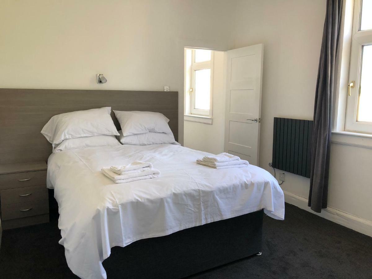 Glasgow Airport Holiday Home Paisley Eksteriør billede