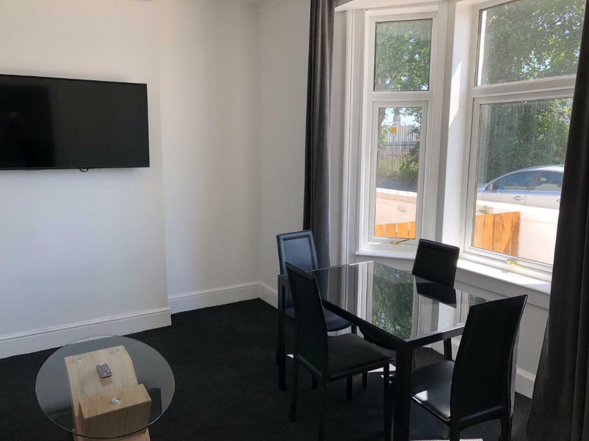 Glasgow Airport Holiday Home Paisley Eksteriør billede